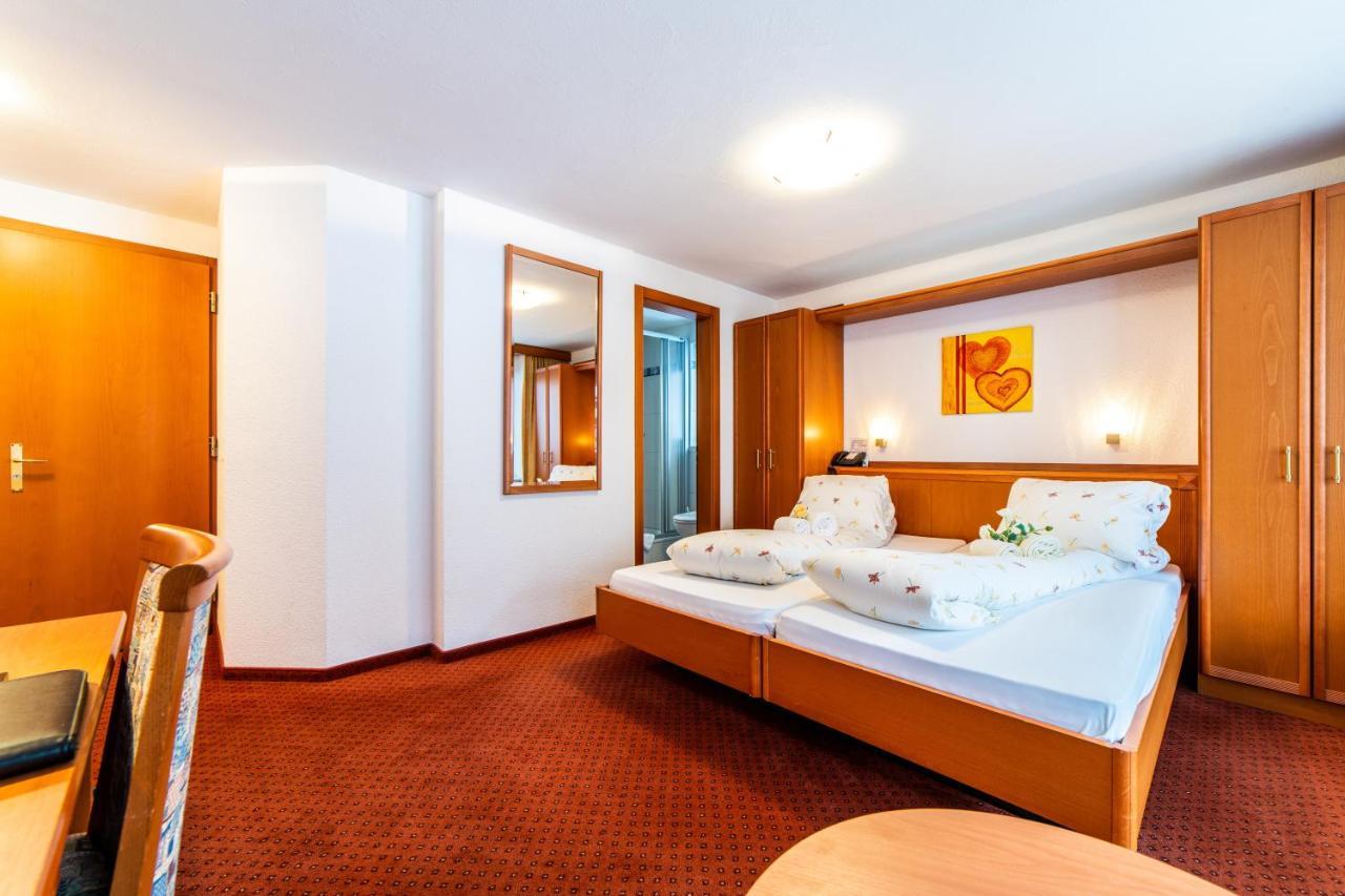 Hotel Kristall Saas-Almagell Zewnętrze zdjęcie