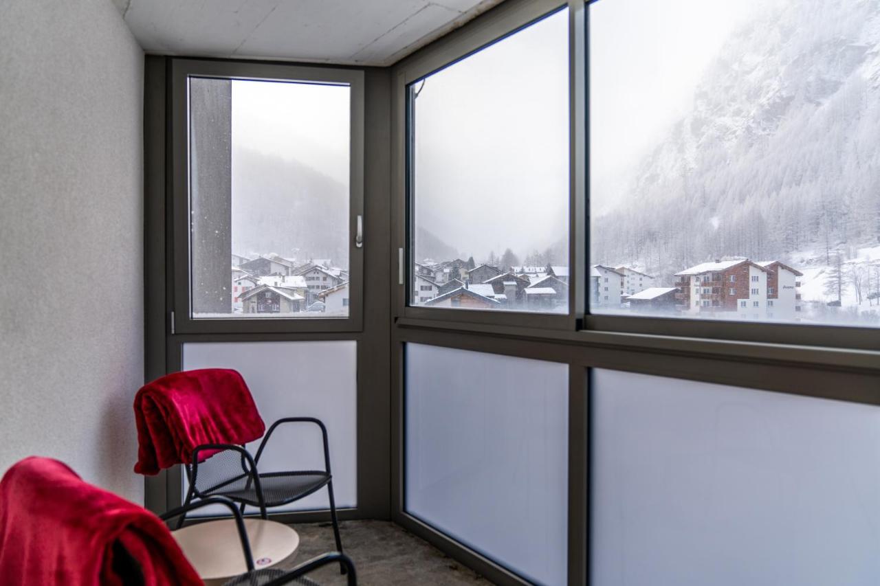 Hotel Kristall Saas-Almagell Zewnętrze zdjęcie